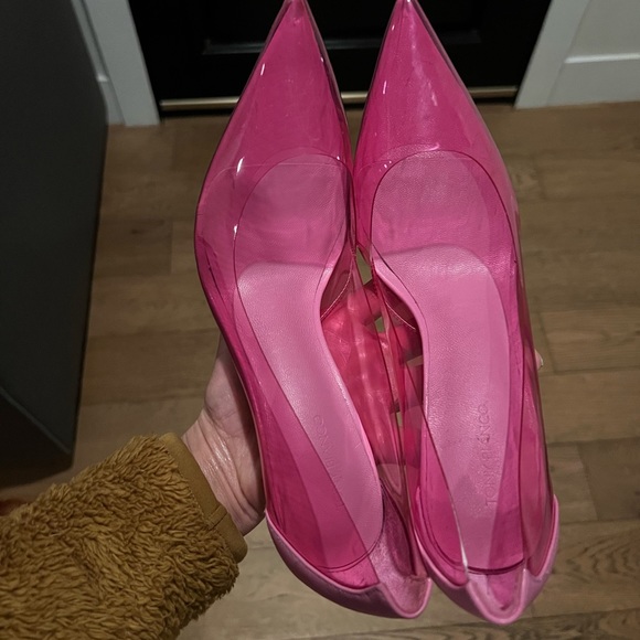 Pink clear pumps sold out on Revolve 6.5💕 - Picture 7 of 10